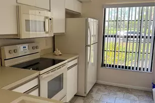 4767 Winslow Beacon, Sarasota, FL 34235 - Photo 4