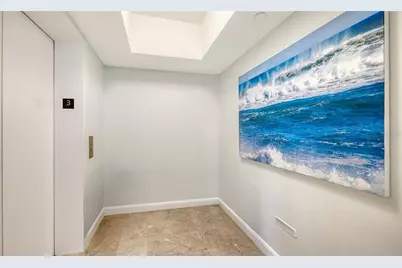 1241 Gulf Of Mexico Drive #303, Longboat Key, FL 34228 - Photo 6