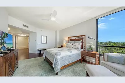 1241 Gulf Of Mexico Drive #303, Longboat Key, FL 34228 - Photo 38