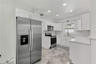 2839 Olympic St, Sarasota, FL 34231 - Photo 12