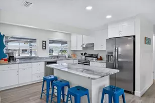 5016 Mangrove Point Rd, Bradenton, FL 34210 - Photo 12
