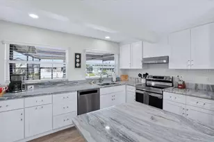5016 Mangrove Point Rd, Bradenton, FL 34210 - Photo 14