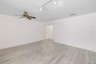 708 Garfield Dr, Sarasota, FL 34236 - Photo 6