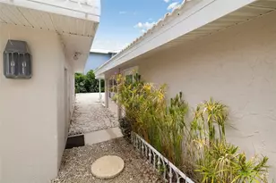 708 Garfield Dr, Sarasota, FL 34236 - Photo 40
