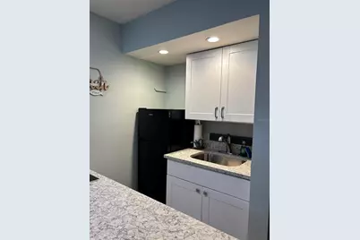 170 Roosevelt Drive #17, Sarasota, FL 34236 - Photo 8