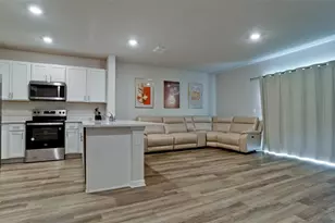 2746 Pearly Banks Dr, Bradenton, FL 34208 - Photo 4