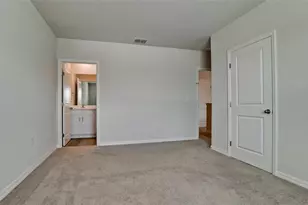 2746 Pearly Banks Dr, Bradenton, FL 34208 - Photo 8