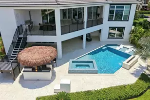 387 S Shore Dr, Sarasota, FL 34234 - Photo 58