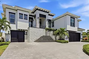 387 S Shore Dr, Sarasota, FL 34234 - Photo 4