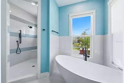 387 S Shore Drive, Sarasota, FL 34234 - Photo 36
