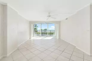 19 Whispering Sands Dr, Sarasota, FL 34242 - Photo 14