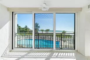 19 Whispering Sands Dr, Sarasota, FL 34242 - Photo 16