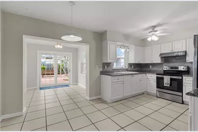 415 49th Street W, Palmetto, FL 34221 - Photo 10