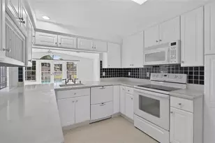707 Park Ln, Bradenton, FL 34209 - Photo 8