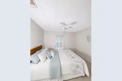 201 N Fiji Circle, Englewood, FL 34223 - Photo 2