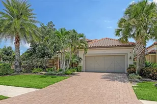 4909 Napoli Run, Lakewood Ranch, FL 34211 - Photo 1