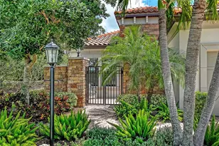 4909 Napoli Run, Lakewood Ranch, FL 34211 - Photo 2