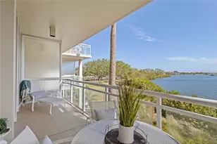 225 Sands Point Rd, Longboat Key, FL 34228 - Photo 14