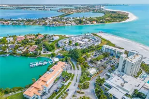 225 Sands Point Rd, Longboat Key, FL 34228 - Photo 18