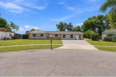 3705 28th Avenue W, Bradenton, FL 34205 - Photo 2