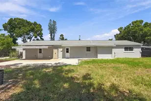 3705 28th Ave W, Bradenton, FL 34205 - Photo 14