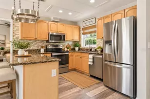 3705 28th Ave W, Bradenton, FL 34205 - Photo 4
