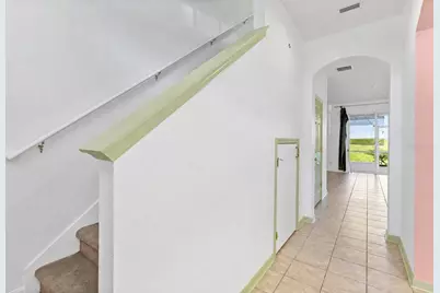1170 Grantham Drive, Sarasota, FL 34234 - Photo 8