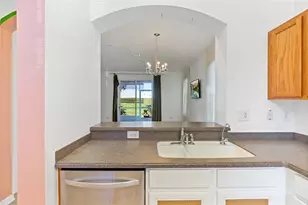 1170 Grantham Dr, Sarasota, FL 34234 - Photo 12
