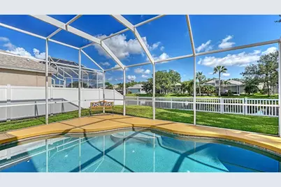 4410 67th Avenue Circle E, Sarasota, FL 34243 - Photo 8
