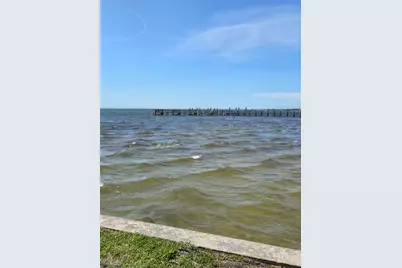 337 N Shore Drive, Sarasota, FL 34234 - Photo 2