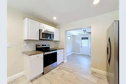 2212 Vinson Avenue, Sarasota, FL 34232 - Photo 20
