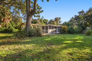 260 Shamrock Dr, Venice, FL 34293 - Photo 30