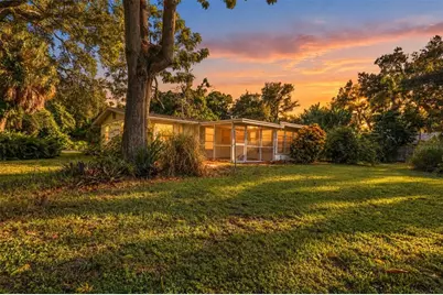 260 Shamrock Drive, Venice, FL 34293 - Photo 2