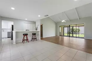 6246 Draw Ln, Sarasota, FL 34238 - Photo 4