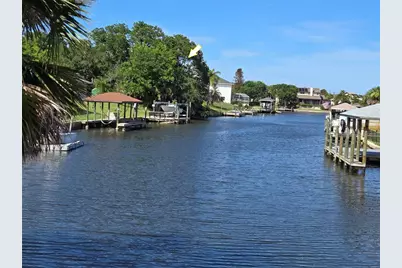 10 Florence Court, Palm Coast, FL 32137 - Photo 2