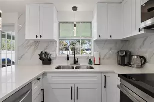 985 Liberty St, Englewood, FL 34223 - Photo 18