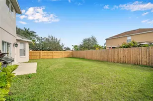 402 Halifax Bay Ct, Apollo Beach, FL 33572 - Photo 14