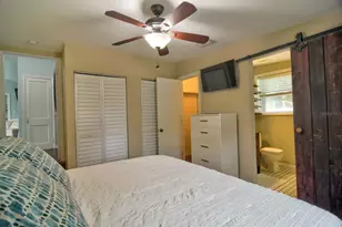 318 34th St W, Bradenton, FL 34205 - Photo 36