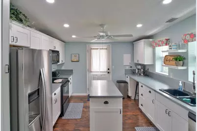 318 34th Street W, Bradenton, FL 34205 - Photo 10