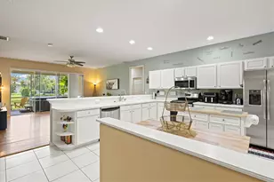 6252 Donnington Ct, Sarasota, FL 34238 - Photo 10