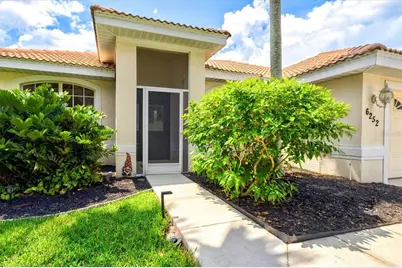 6252 Donnington Court, Sarasota, FL 34238 - Photo 4