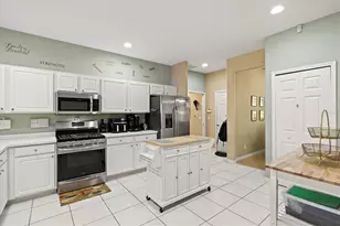6252 Donnington Ct, Sarasota, FL 34238 - Photo 12