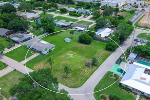 2110 Sandrala Dr, Sarasota, FL 34231 - Photo 1