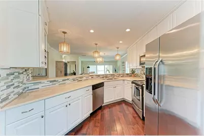 5320 Gulf Of Mexico Drive #204, Longboat Key, FL 34228 - Photo 16