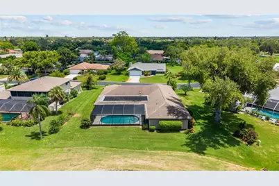 1903 Pebble Beach Court, Venice, FL 34293 - Photo 4