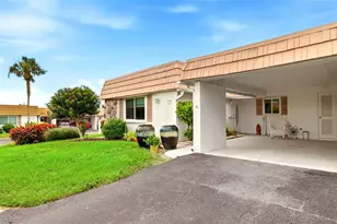 2407 Riverbluff Pkwy, Sarasota, FL 34231 - Photo 2