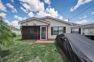 7526 Carolton Cir, Tampa, FL 33619 - Photo 1