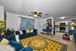 7526 Carolton Cir, Tampa, FL 33619 - Photo 12