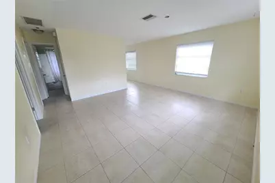 8206 43rd Avenue W, Bradenton, FL 34209 - Photo 4