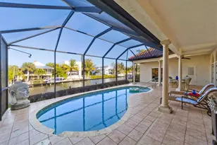 4937 Oxford Dr, Siesta Key, FL 34242 - Photo 2